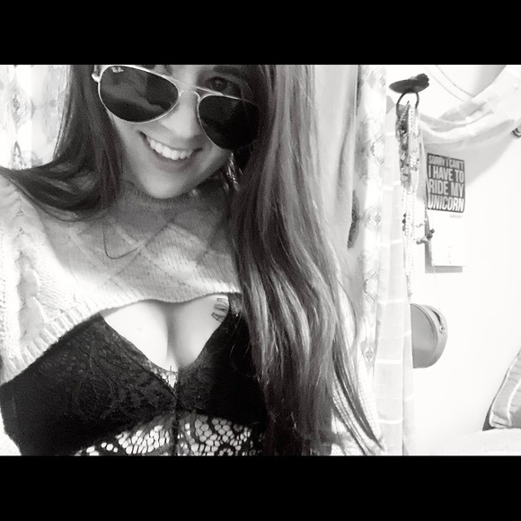 Meet your Posher, Tanya - Picture 2 of 8